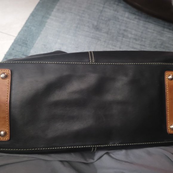 Dooney and Bourke black purse - Picture 8 of 8